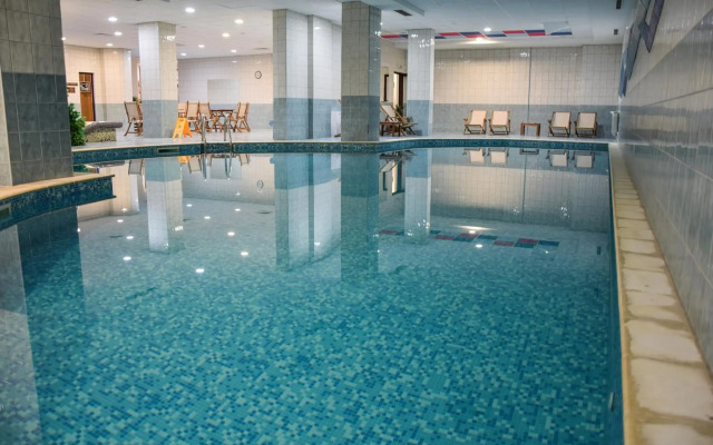 TES Flora Apartments