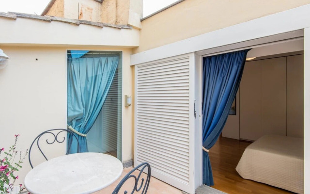 RSH Lucina Design Terrace Apartment