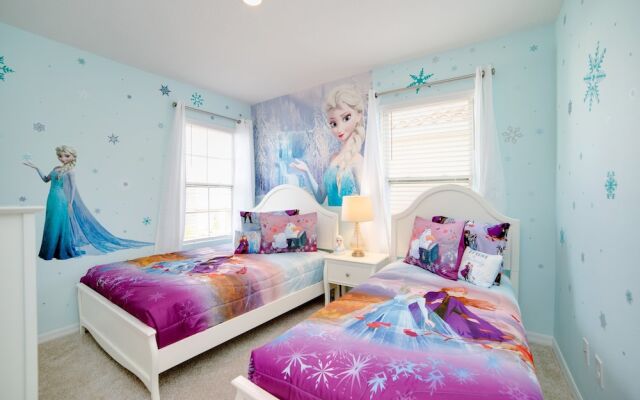 5 Bdrm Solterra New Home