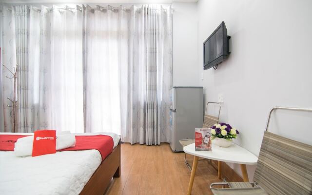 Reddoorz Plus @ Huynh Tan Phat