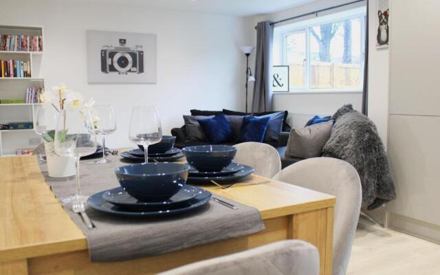 Low Cost, 4 Bed with Parking & Large Garden 07