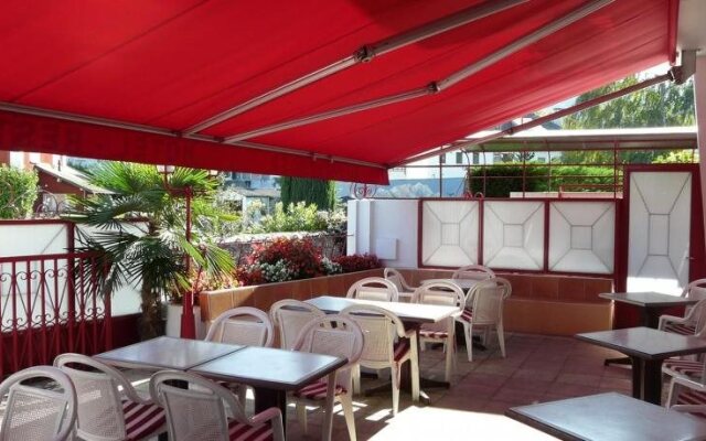 Au Primerose Hotel