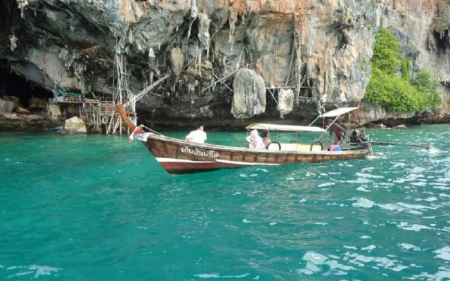Klong Muang Inn