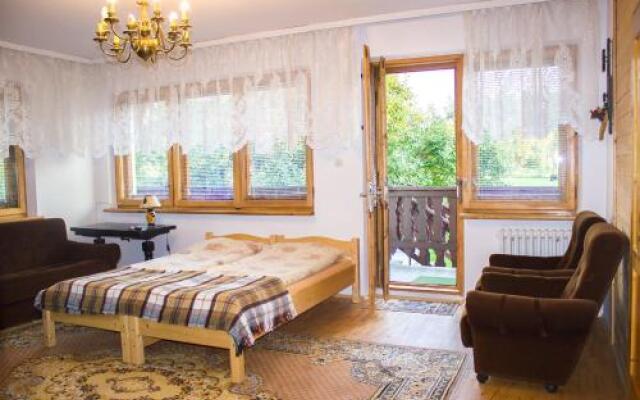 Hacjenda Apartamenty & Pokoje Goscinne