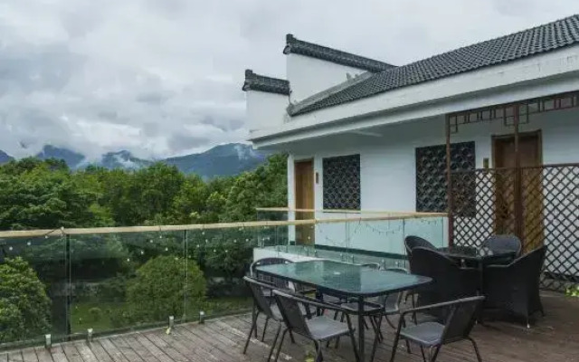 Weiduo Bieyuan Hostel