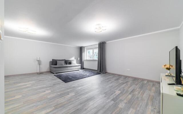 5650 Private Rooms