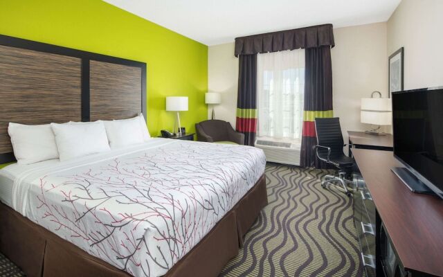 La Quinta Inn by Wyndham Calhoun South I-75