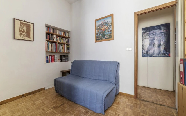 San Lorenzo Wooden Flat