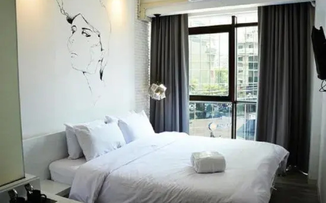 3Howw Hostel @ Sukhumvit 21