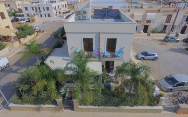Athena Bed  Breakfast