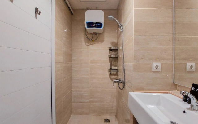 Elegant and Comfort 2BR Apartment at Springwood Residence Tangerang
