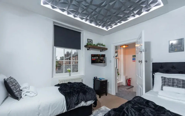 6 Bedroom City Centre Townhouse