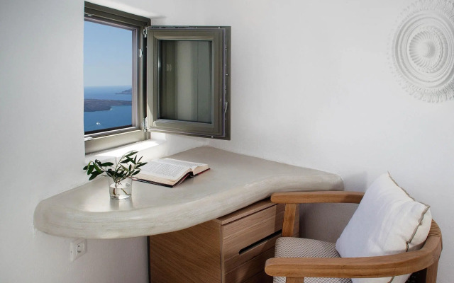 Aperto Suites - Adults Only