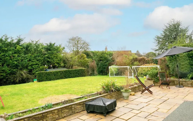 Spacious 3BD with Large Garden in Aynho