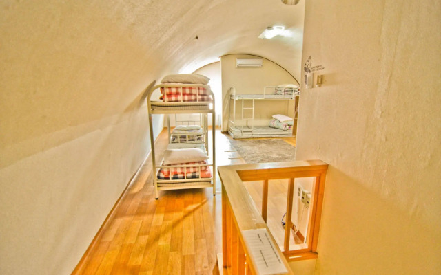 Kimchee Hongdae Guesthouse - Hostel
