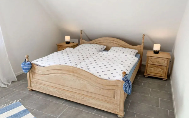 House Rose Ditzum