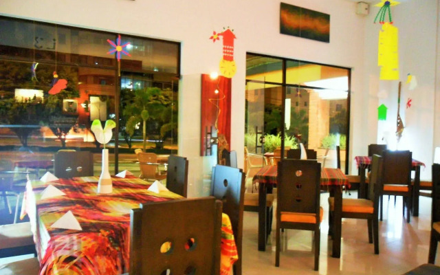 Hotel Pinares Plaza