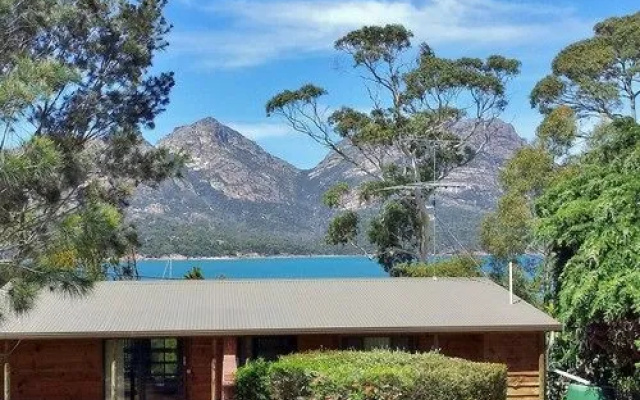 Freycinet Cottage 1