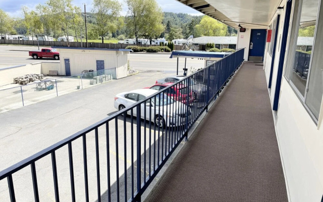 Economy Inn Reedsport