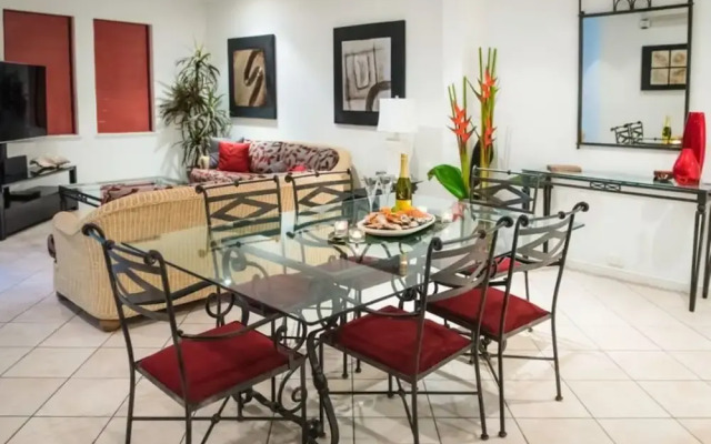 Oasis 4 at Palm Cove