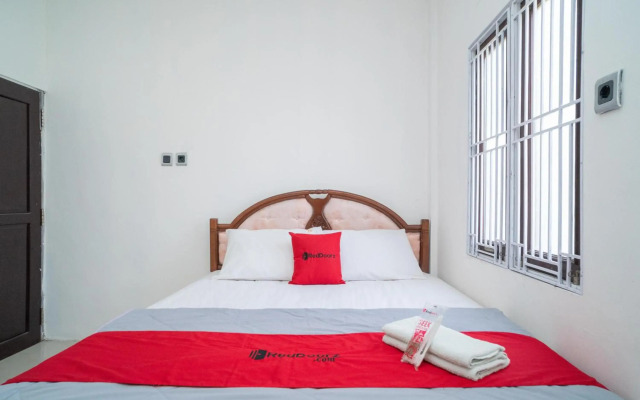 RedDoorz Syariah near Citraland Banjarmasin