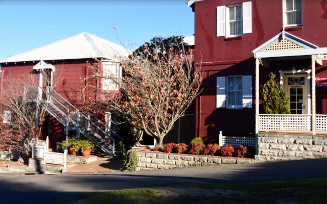 Mountain Heritage Hotel