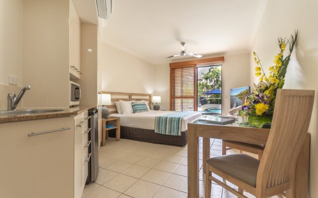 Meridian Port Douglas - Adults only