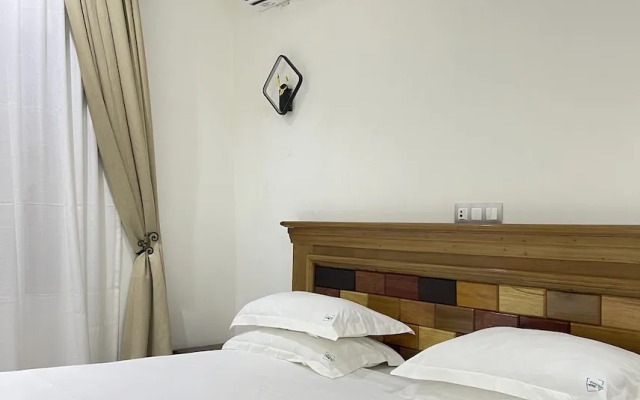 Shalom City Hotel