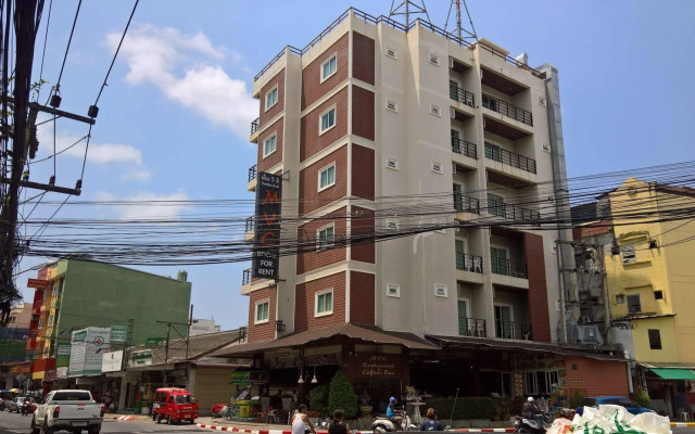 Pipikuku Hotel & Restaurant