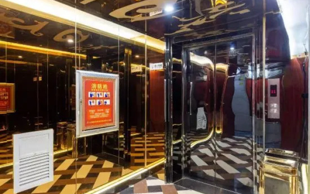 Tianhai Business Hotel (Jiujiang Liansheng Happy City Third Middle School Branch)