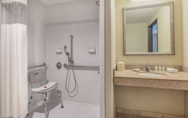 La Quinta Inn & Suites by Wyndham Minneapolis-Minnetonka
