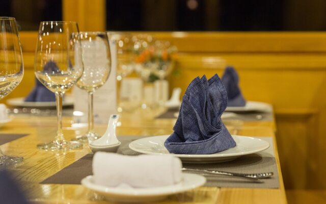 Maya Halong Cruises