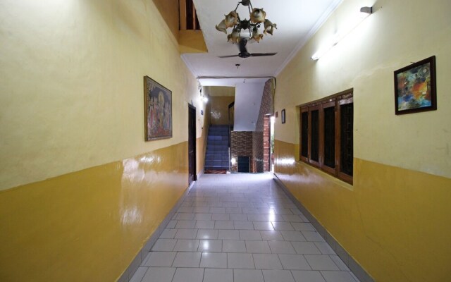 OYO 7928 Hotel Sehgal