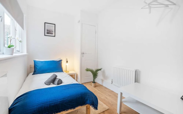2 Bed-ground Floor-free Parking