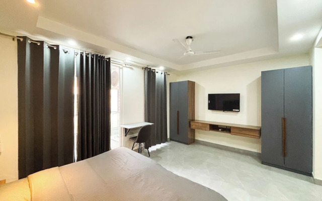 Housr Sector 45 Gurgaon Near Huda City