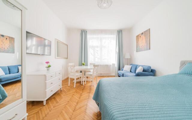 Herzlich Willkommen - Küss die Hand 2