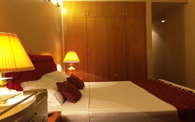 Kings Square Hotel
