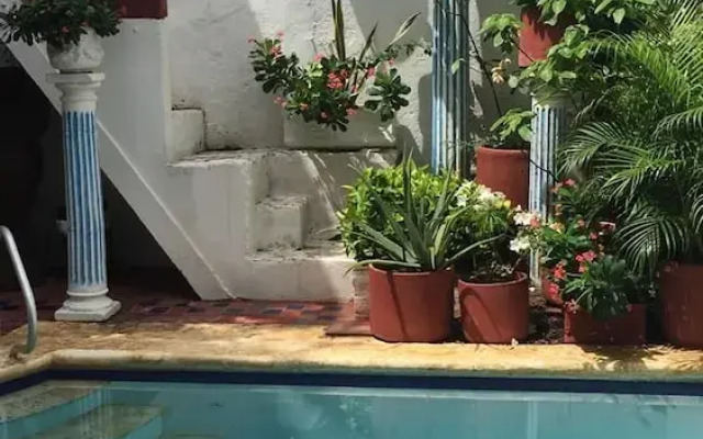 Colonial Guest House Walled City