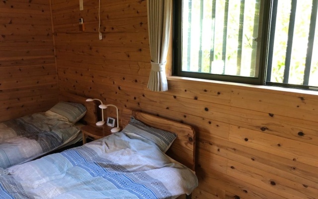 Cottage Orange House Yakushima – Guest Rooms – Yakushima