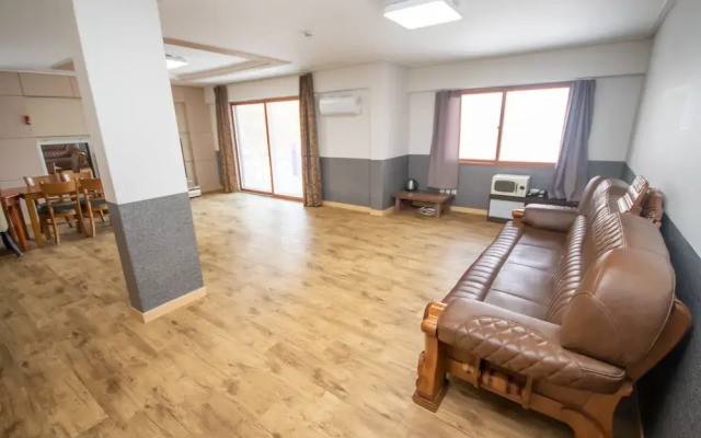 Hyundai Elliot Hotel and Resort