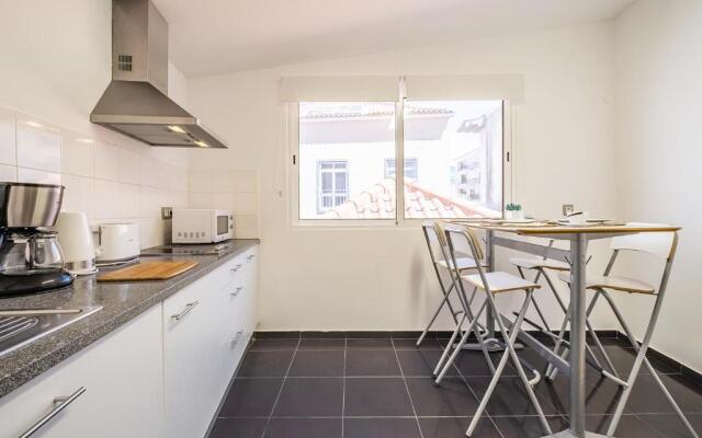 Cayres Suites Carmo