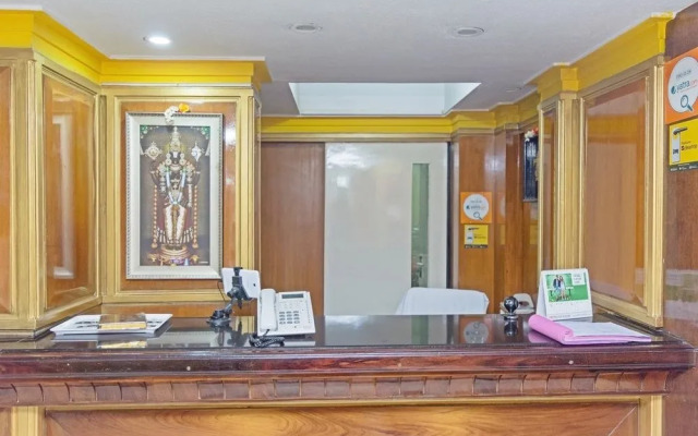 Oyo 27280 Hotel Maya International