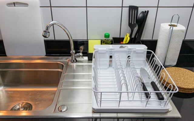 P4 Silom Large 2beds full kitchen WIFI 4-6pax