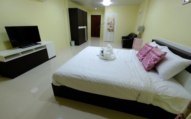 Donmueang Airport Residence Hostel