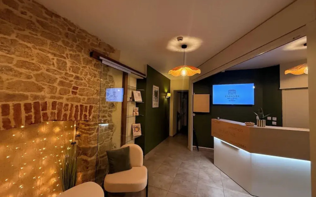 Brit Hotel L'Arrivée Guingamp (Ex:Brit Hotel Armor)