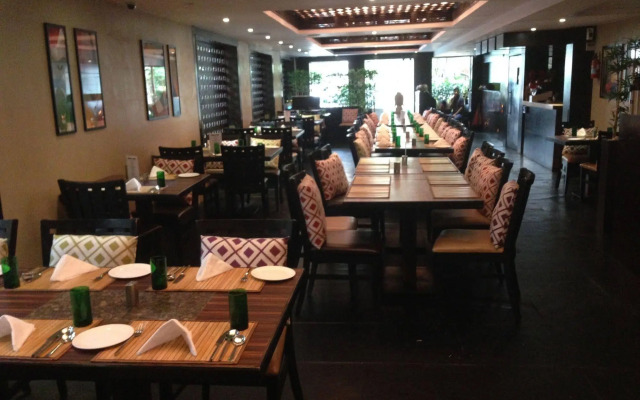 Hotel Thulashi Park