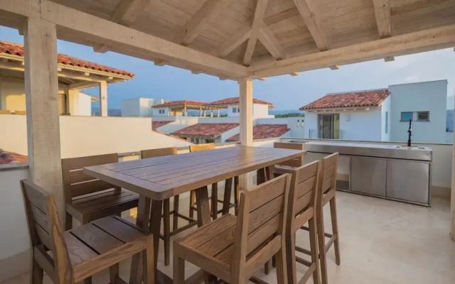 Pueblo Vinícola Parvada by Lumina