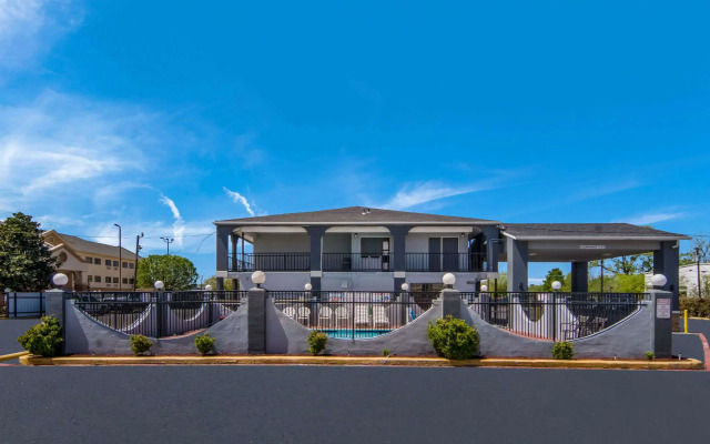 Econo Lodge Waco North I-35