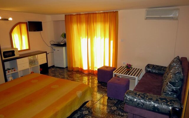 Family Hotel Lebed