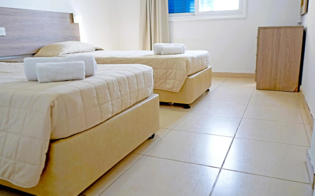 Green Bungalows Hotel Apartments